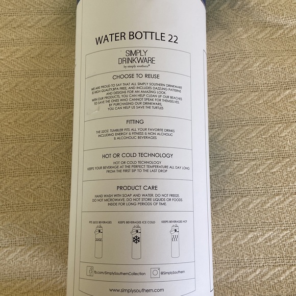 Nwt Simply Southern ombre water bottle. 22 oz. - Picture 6 of 12